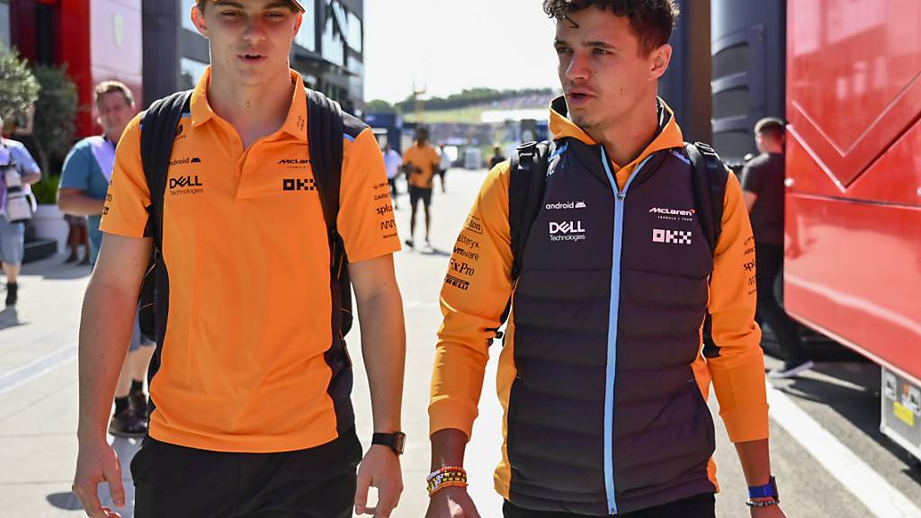 Oscar Piastri (links) und Lando Norris bilden auch über 2024 hinaus das Fehrerduo bei McLaren