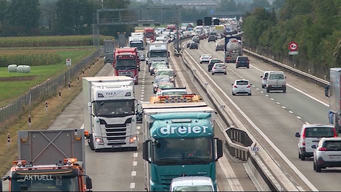 10 km Stau auf A1 wegen ausgelaufener Gülle