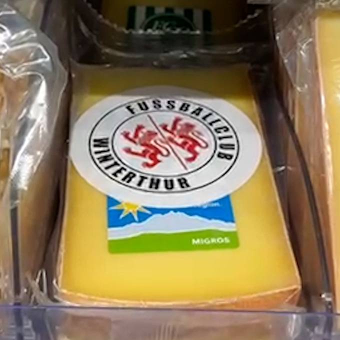 Winterthurer Fussballfan (28) überklebt FCSG-Käse in der Migros