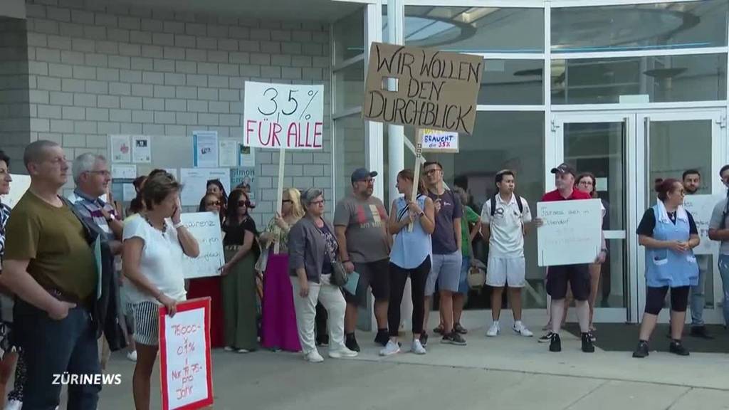 Protestaktion des Personals der Stadt Dübendorf