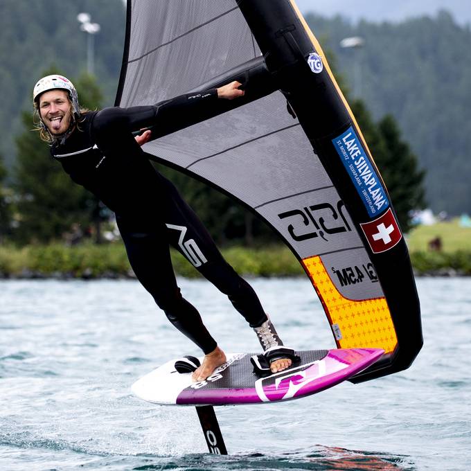 Neue Trend-Sportart Wing Foiling – Schweben über dem Wasser