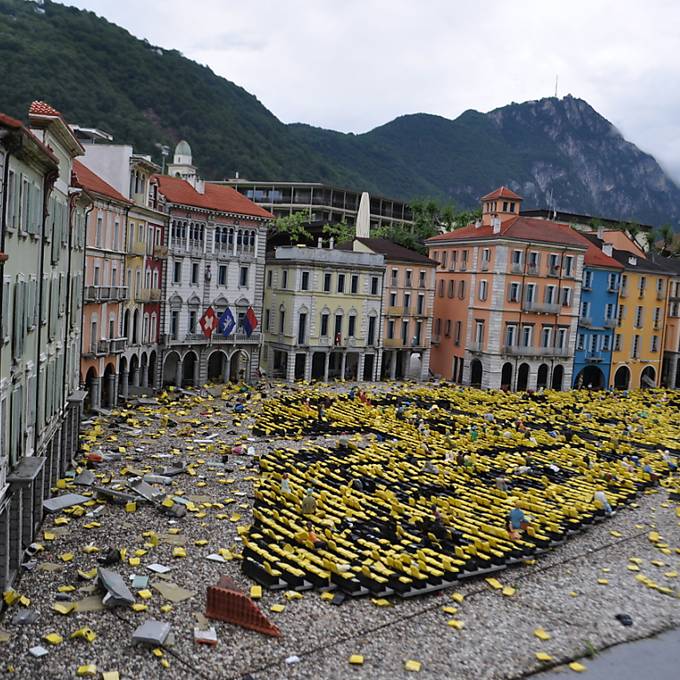 Hagelsturm beschädigt mehrere Mini-Wahrzeichen in der Swissminiatur