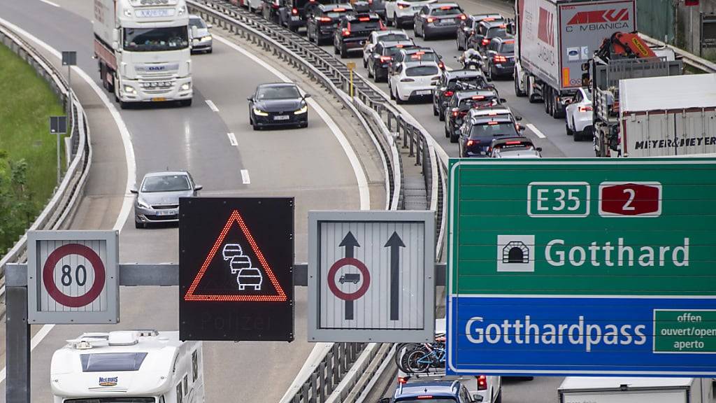 Stau vor dem Gotthard: Definitiv auch zu erwarten in den nächsten Wochen.