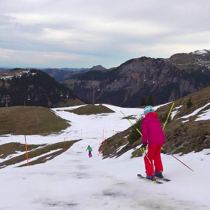 Im Hoch-Ybrig bleiben nach dem Schnee auch die Skifahrer aus