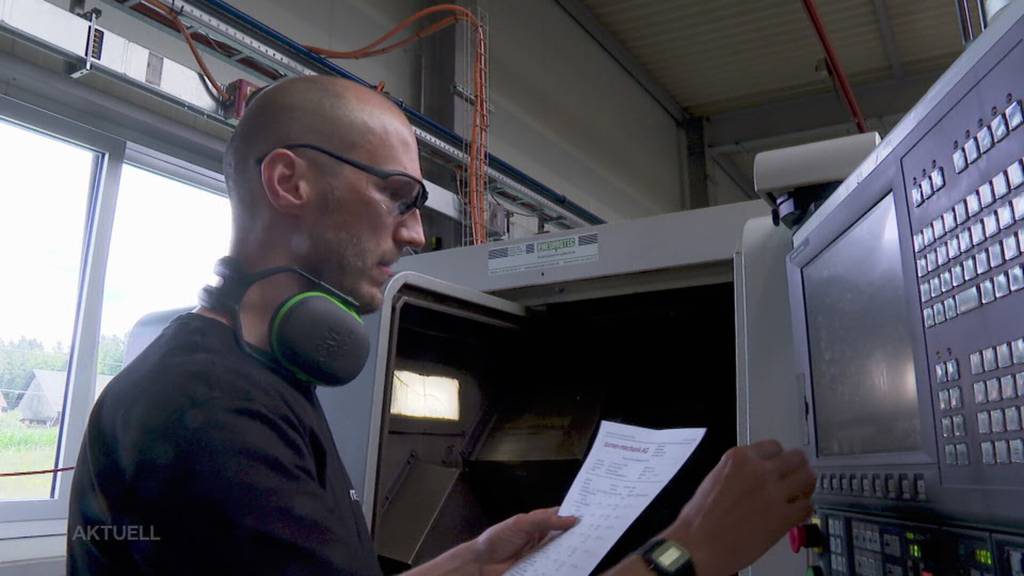 Arbeitsintegration: Warum es für viele Ukrainer schwierig ist, hier einen Job zu finden