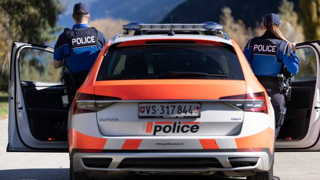 Am Donnerstagnachmittag wurde ein 79-jähriger Mann in Täsch VS leblos aufgefunden, wie die Kantonspolizei Wallis mitteilte. (Archivbild)