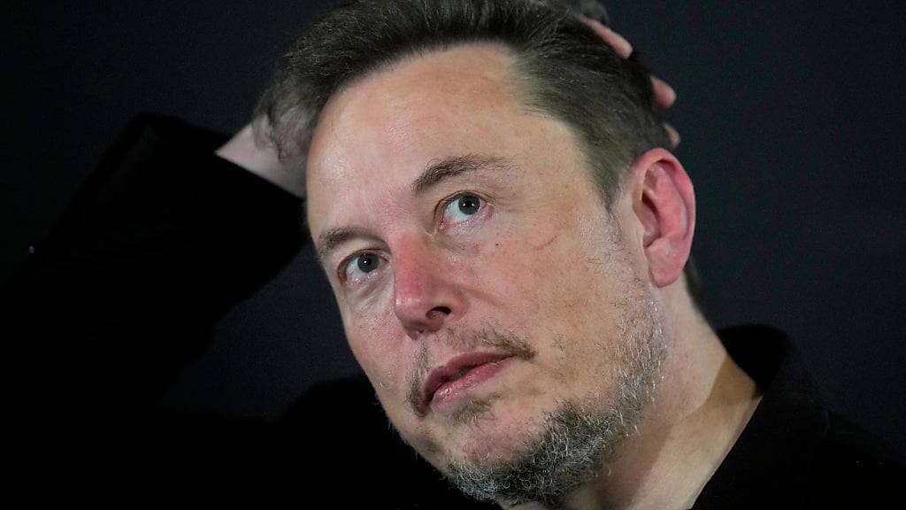 Milliardär Elon Musk (Bild) droht nach der Milliardenübernahme von Twitter (heute X) eine hohe Geldstrafe der EU. (Archivbild)