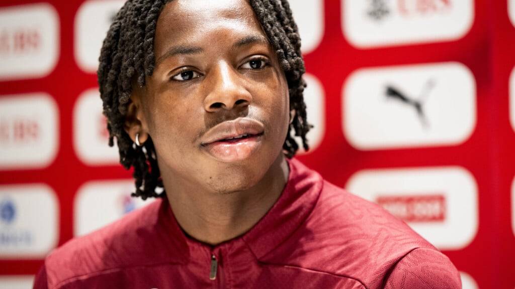 Johan Manzambi spielt weiterhin für den SC Freiburg
