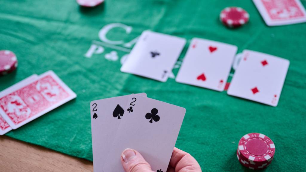 Kantonspolizei Zürich stoppt illegales Pokerturnier in Brüttisellen
