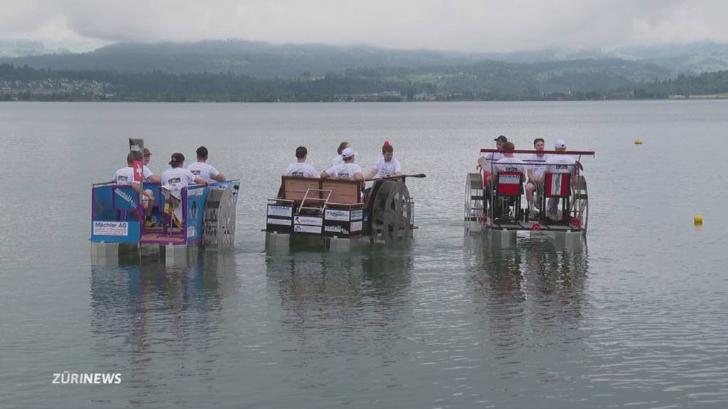 Mit selbstgebauten Schaufelrad-Katamaranen: Metallbauer-Lehrlinge messen sich in Regatta