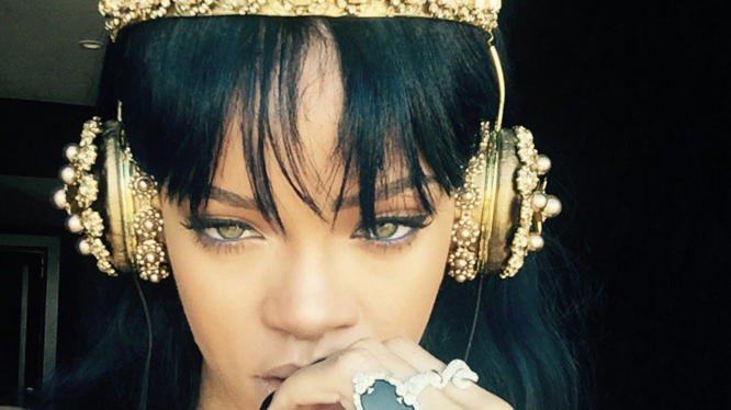 twitter/rihanna