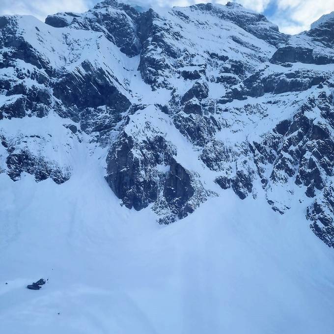 Skitourengänger kommt in Stechelberg bei Lauterbrunnen ums Leben