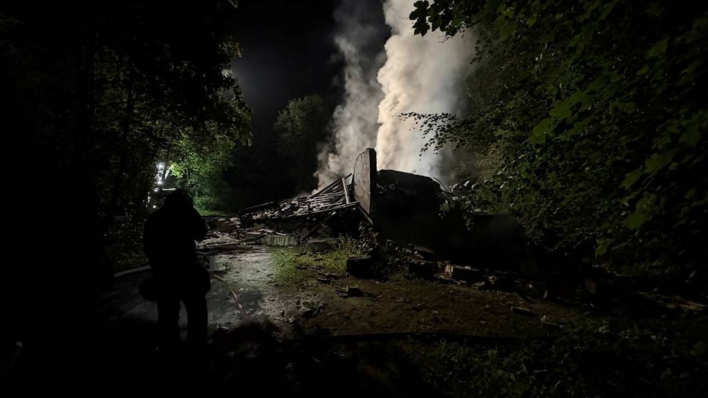 Brand in Feuerwerkdepot führt zu Explosionen in Uitikon-Waldegg