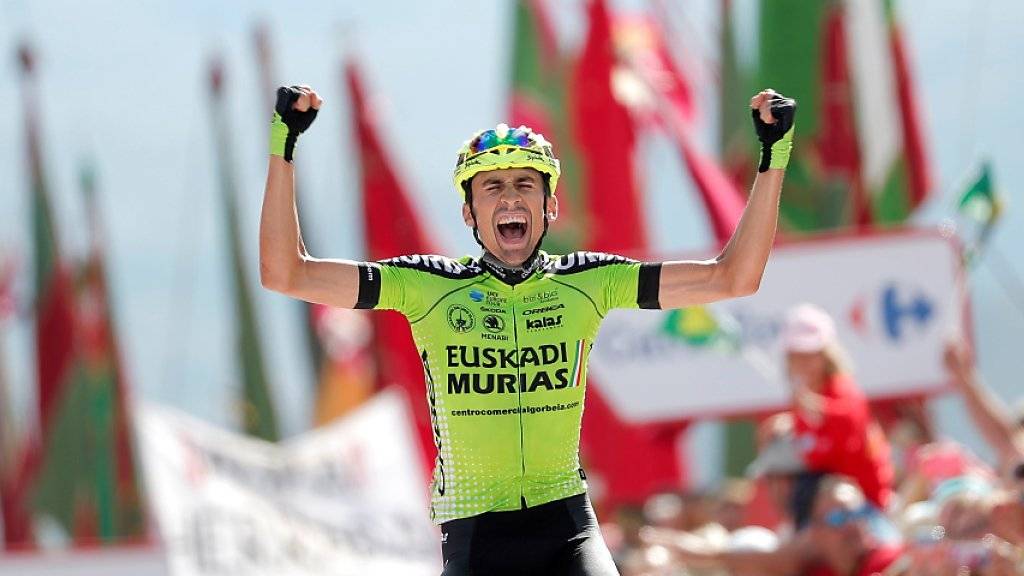 Etappensieg für Vuelta-Neuling: Der 23-jährige Spanier Oscar Rodriguez freut sich auf dem Alto de La Camperona über seinen Coup