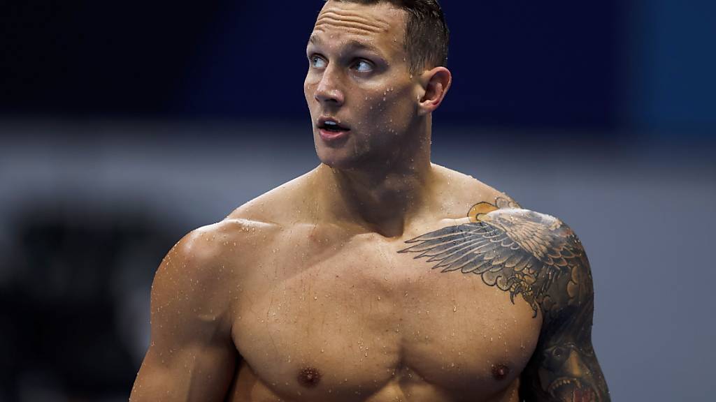 Caeleb Dressel mit dem Blick auf die Uhr (Archivaufnahme)