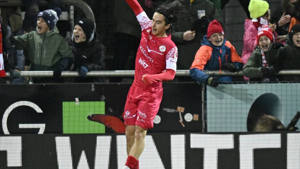 Winterthurs Théo Golliard jubelt nach seinem Tor zum 2:1 gegen Lausanne-Sport