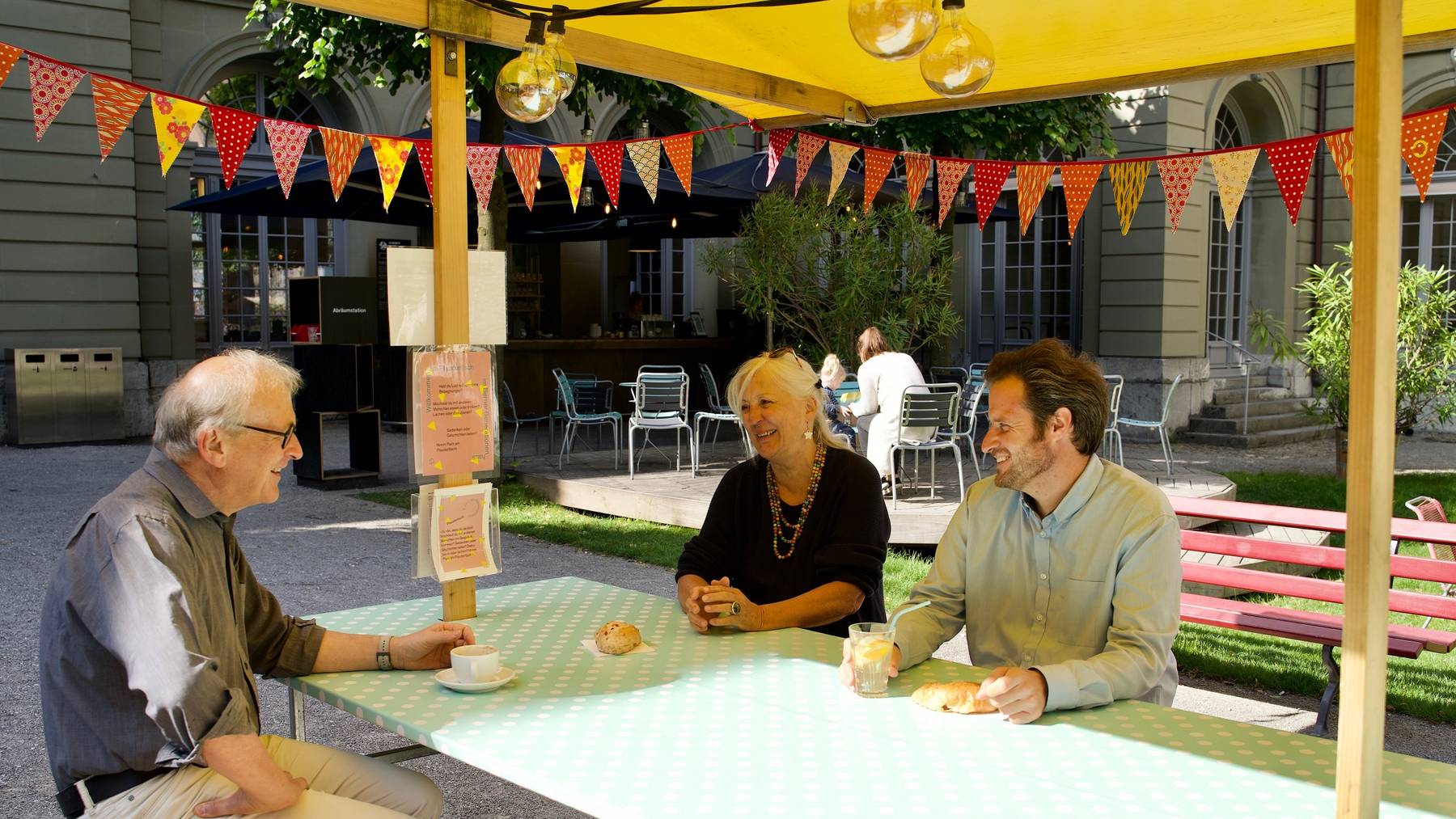 Foto Plaudertisch 02