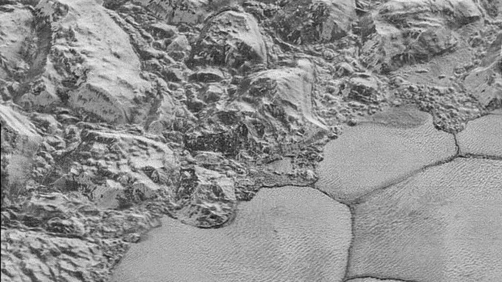 Das von der Raumsonde «New Horizons» geschossene Bild vom Pluto zeigt Eisschollen und Berge.