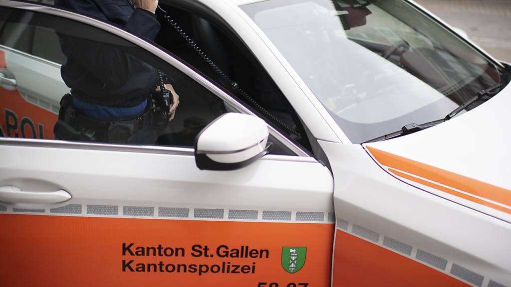 Die Kantonspoliei St. Gallen stand wegen eines Verkehrsunfalles in Gossau im Einsatz. (Archivbild)