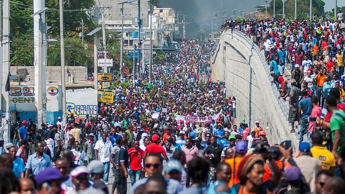 Tausende protestieren gegen Regierung in Haiti