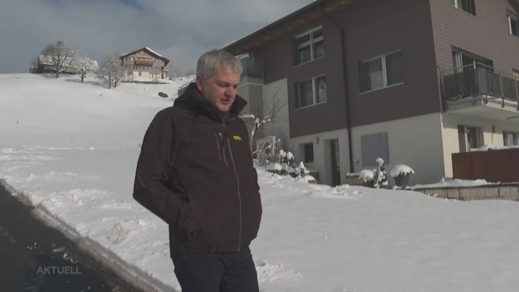 Auto stürzt in See – Mann rettet Kind und dessen Begleiter