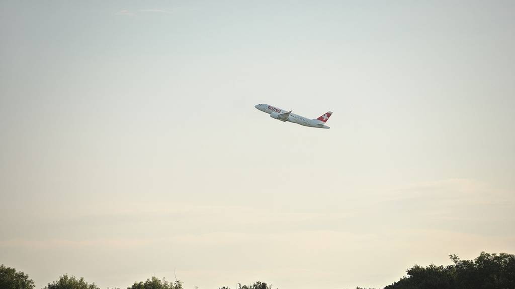 Swiss Flugzeug Flieger Airline
