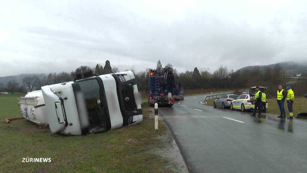 Spezielle LKW-Bergung in Schinznach-Dorf