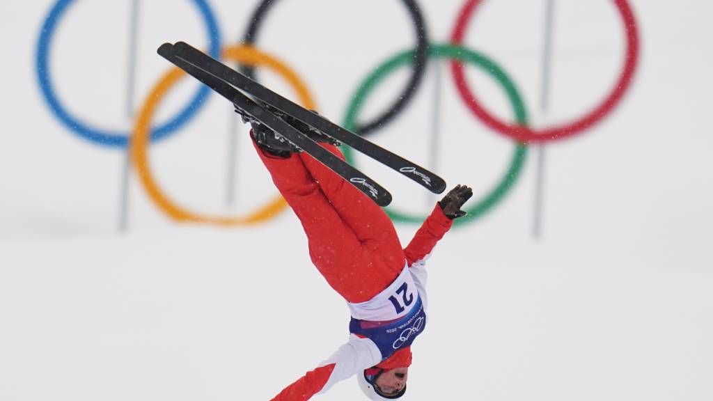 Lina Kozomara bei einem Trainingssprung - die Finalteilnahme im Aerials verpasste sie letztlich deutlich