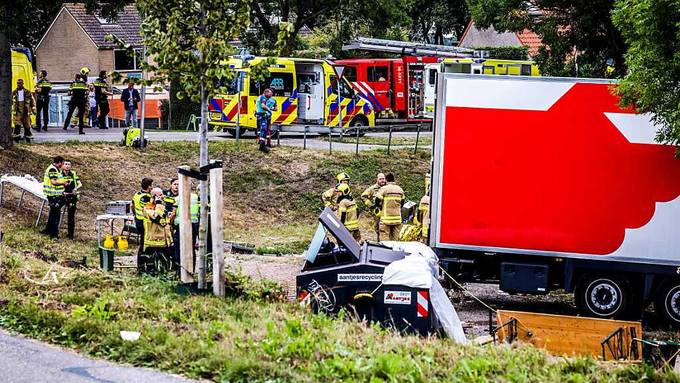 Lkw-Unfall bei Rotterdam fordert 6 Tote und 7 Verletzte