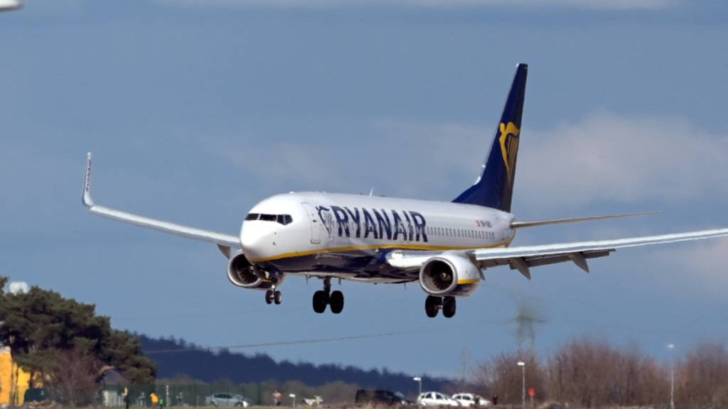 ARCHIV - Eine Flugzeug der Gesellschaft Ryanair. Foto: Soeren Stache/dpa-Zentralbild/dpa/Symbolbild