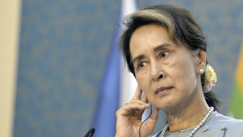 ARCHIV - Aung San Suu Kyi, damalige Regierungschefin von Myanmar, ist jetzt formell wegen Wahlbetrugs angeklagt. Foto: Michaela ÿÌhov·/CTK/dpa