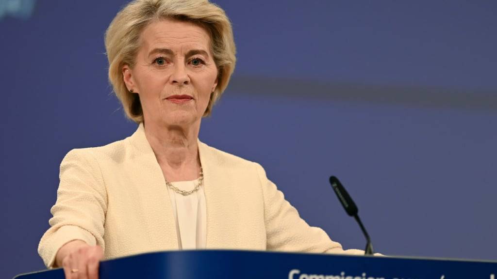 ARCHIV - Ursula von der Leyen, EU-Kommissionspräsidentin, spricht bei einer Pressekonferenz. Foto: Ansgar Haase/dpa