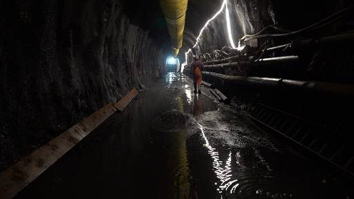 Die Felsarbeiter- im Tunnel, in der Höhle und im Steinbruch