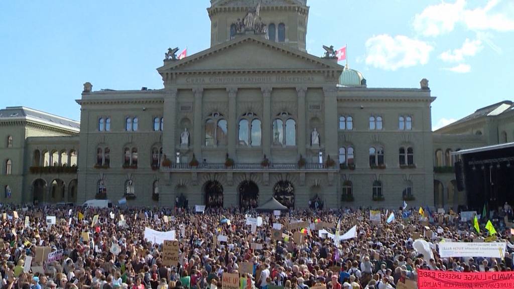 Politische Bilanz zur Klima-Demonstration auf dem Bundesplatz