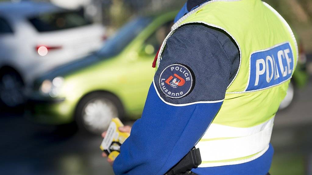 Eine Patrouille der Lausanner Gemeindepolizei konnte den Dieb auf der Flucht festnehmen. (Symbolbild)