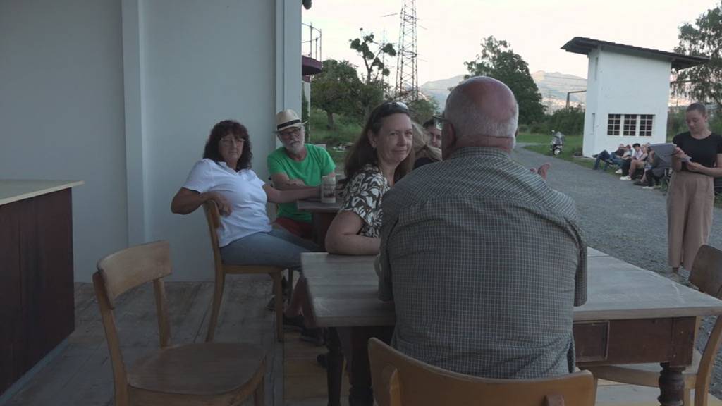 Premiere rückt näher: Freilichtbühne Rüthi probt für «Kurhotel Kamor»