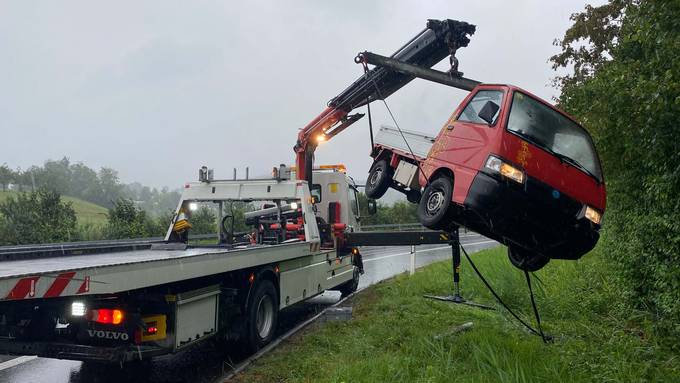 Vier Verletzte bei Unfällen im Kanton Zug