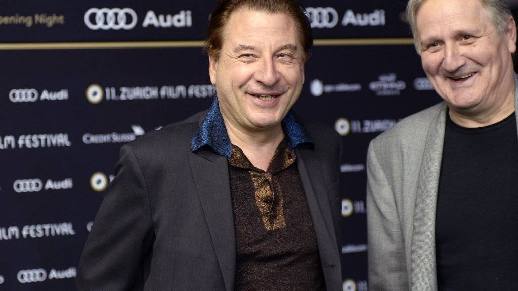 Beat Schlatter - hier zusammen mit Schauspieler Andrea Zogg beim Zurich Film Festival - hätte gerne Nachwuchs gehabt. (Archivbild)