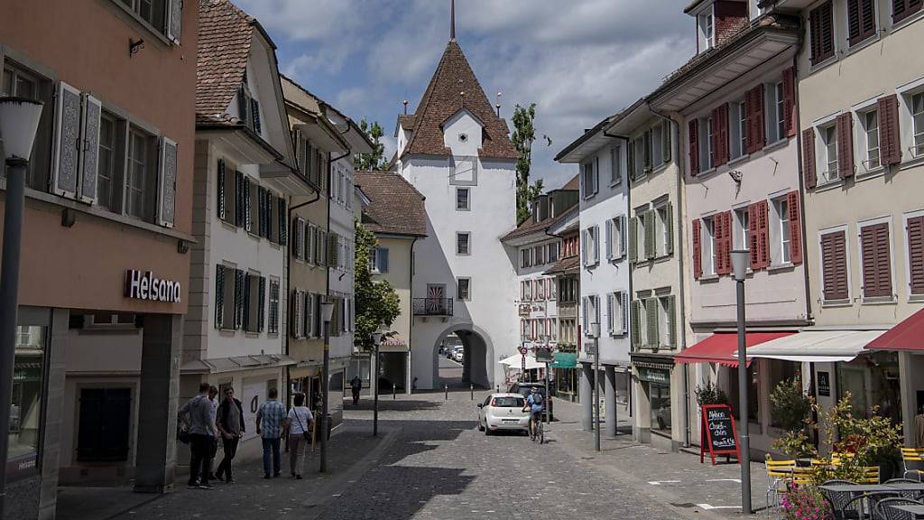 Blick auf das Untertor in der Altstadt von Sursee. (Archivaufnahme)