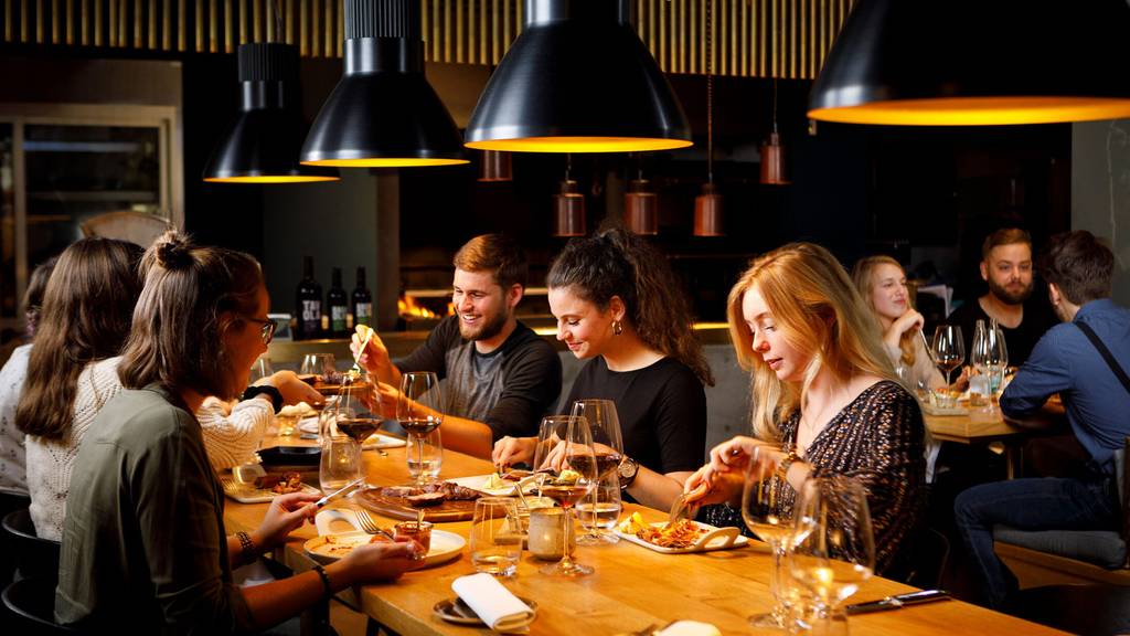 Gaumenfreude im Grillrestaurant Ampersand gewinnen