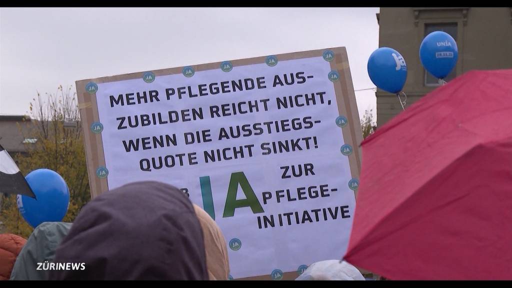 Rund 5'000 Gesundheitsfachpersonen demonstrierten in Bern