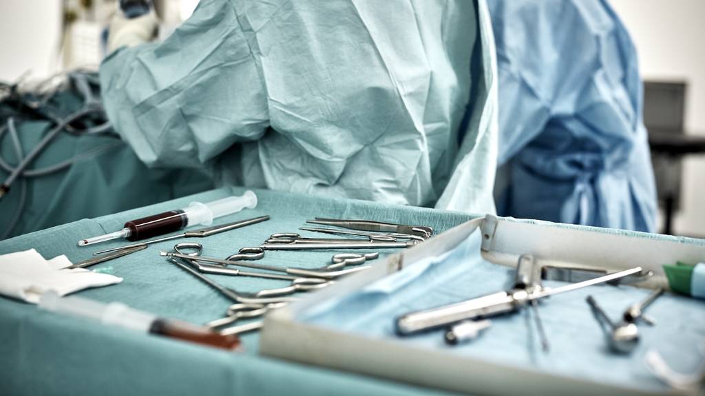 Fatale Fehler bei Gallenblasen-Operation – Chirurg verurteilt