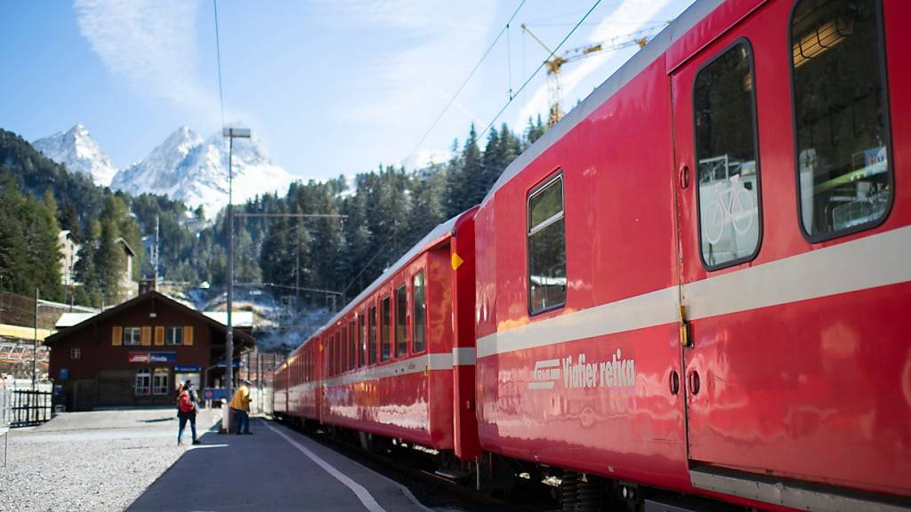 Zwischen Preda und Thusis GR fahren vom 4. bis 16. November keine Züge der Rhätischen Bahn (RhB). (Archivbild)