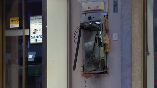 Wieder ein Raiffeisen-Bankomat gesprengt – Täterschaft auf der Flucht
