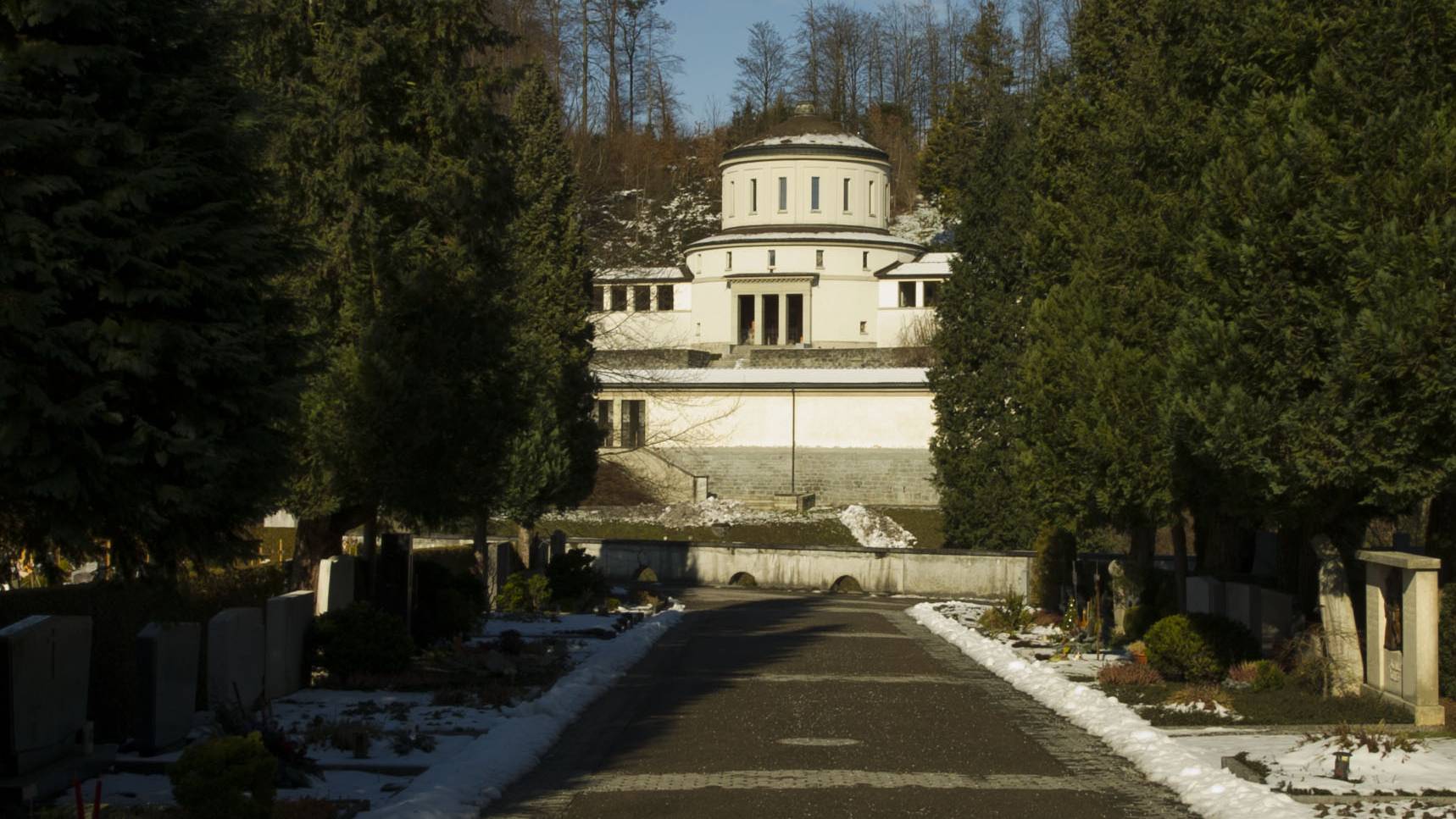 Das alte Krematorium in Luzern wird zur Theaterbühne. 