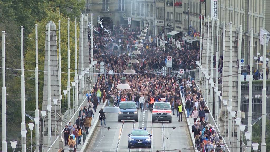 Tausende Feyenoord Fans in Bern