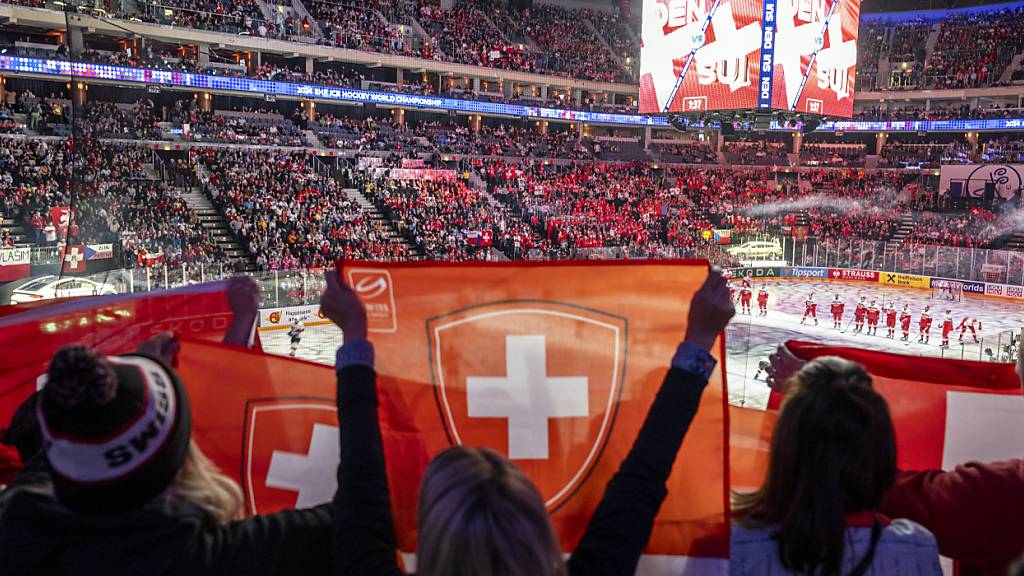 Die Prager Arena war im Spiel gegen Dänemark in Schweizer Hand