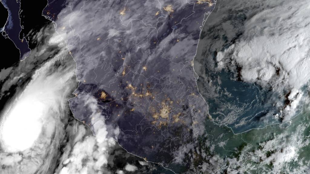 HANDOUT - Hurrikan «Lidia» nähert sich Mexiko. Foto: -/NOAA/AP/dpa - ACHTUNG: Nur zur redaktionellen Verwendung und nur mit vollständiger Nennung des vorstehenden Credits