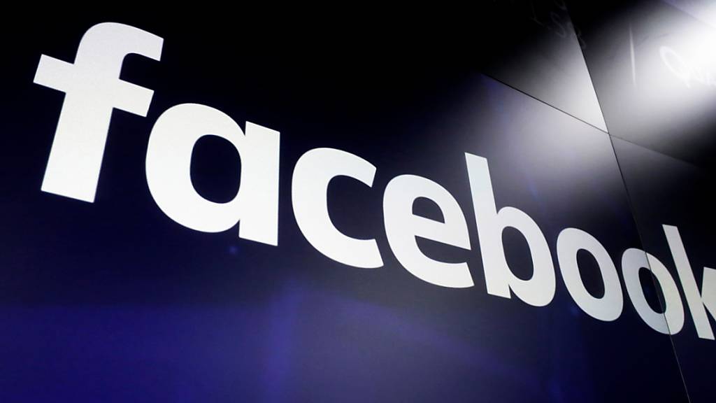 Der Facebook-Konzern beabsichtigt, traumatisierten Personen, die Inhalte auf Facebook-Seiten prüfen, künftig Geld für die Behandlung zu geben. (Archivbild)