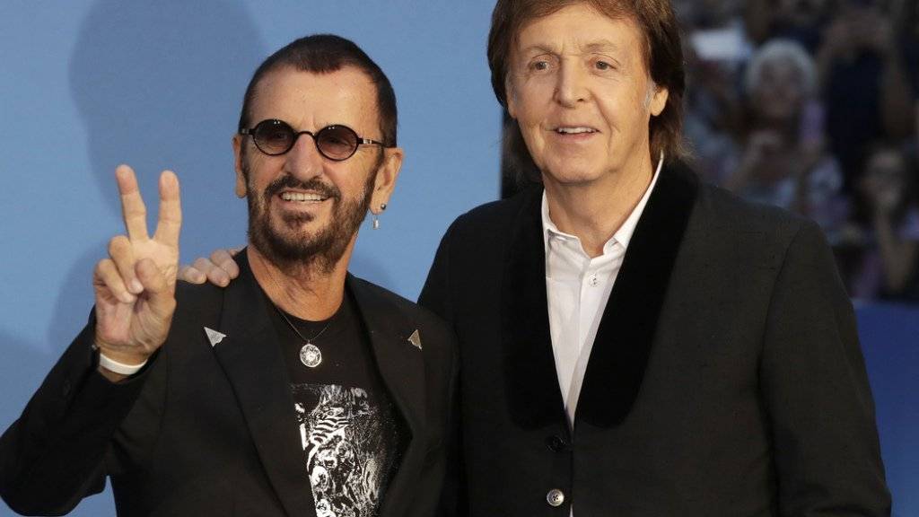 Freunde fürs Leben: Die Ex-Beatles Paul McCartney (rechts) und Ringo Starr haben wieder zusammen musiziert. (Archivbild)